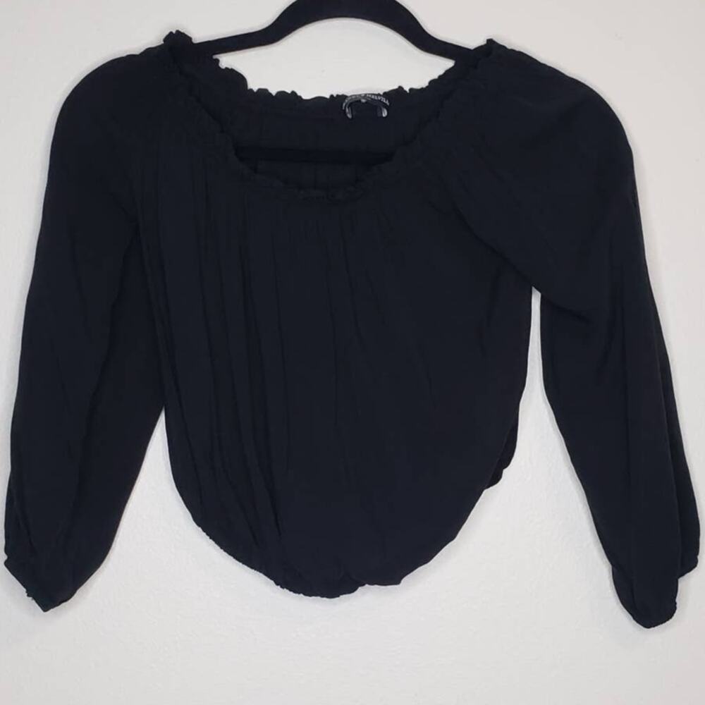 Brandy Melville| Off The Shoulder Crop Top